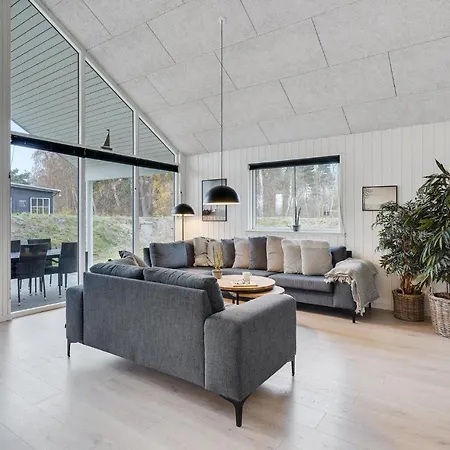 Stunning In Vaeggerlose With Sauna