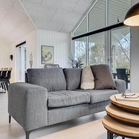 Stunning In Vaeggerlose With Sauna * Bøtø By