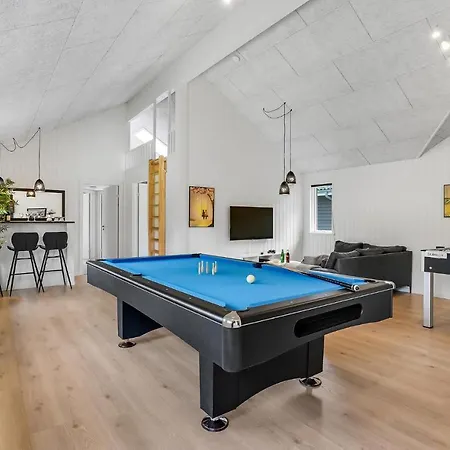 Stunning In Vaeggerlose With Sauna