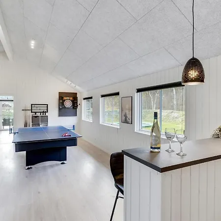Feriehus Stunning In Vaeggerlose With Sauna