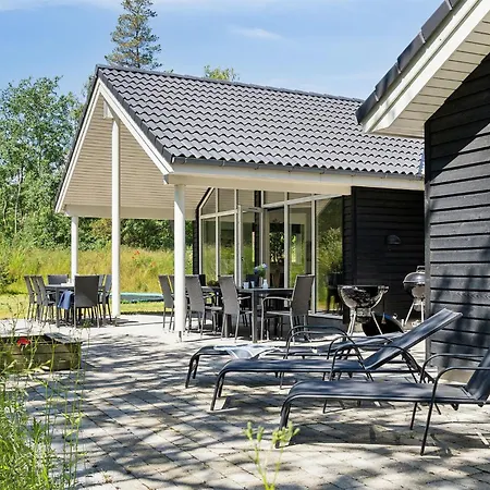 Stunning In Vaeggerlose With Sauna